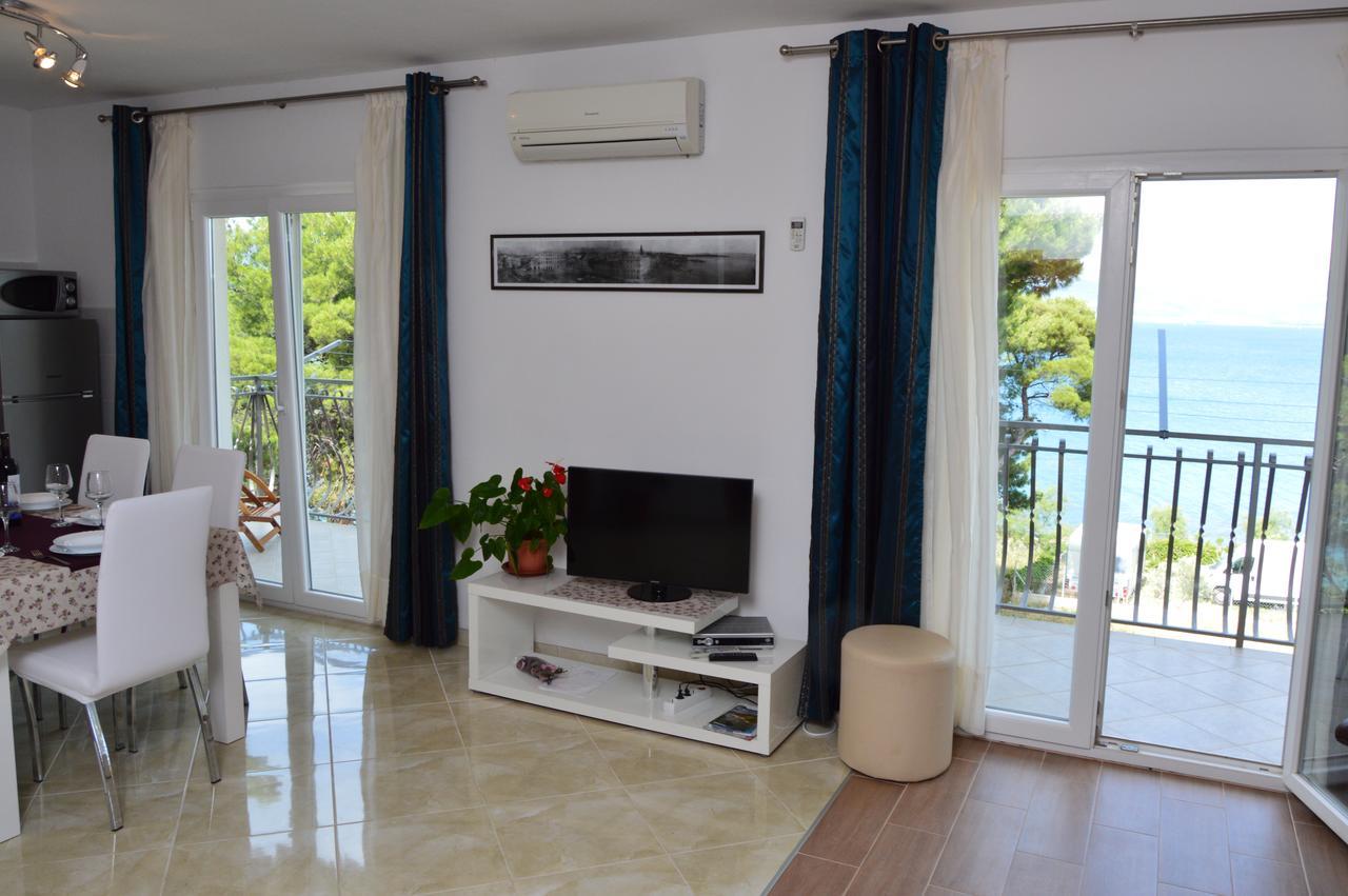 Apartment A. Zizic Slatine Bagian luar foto